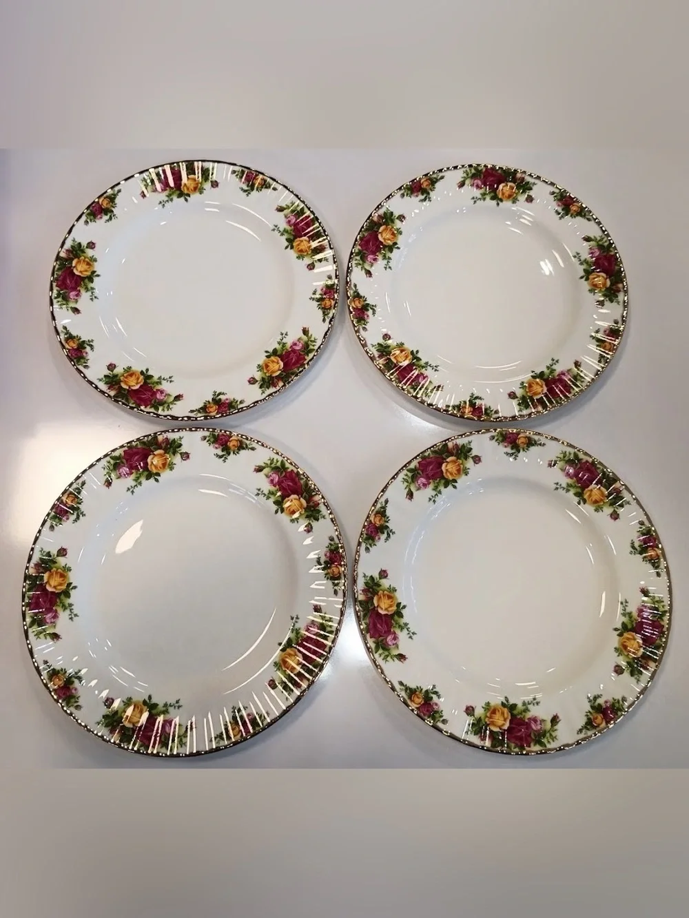 Royal Albert Old Country Roses Bone China Dinner Plate, 10.5